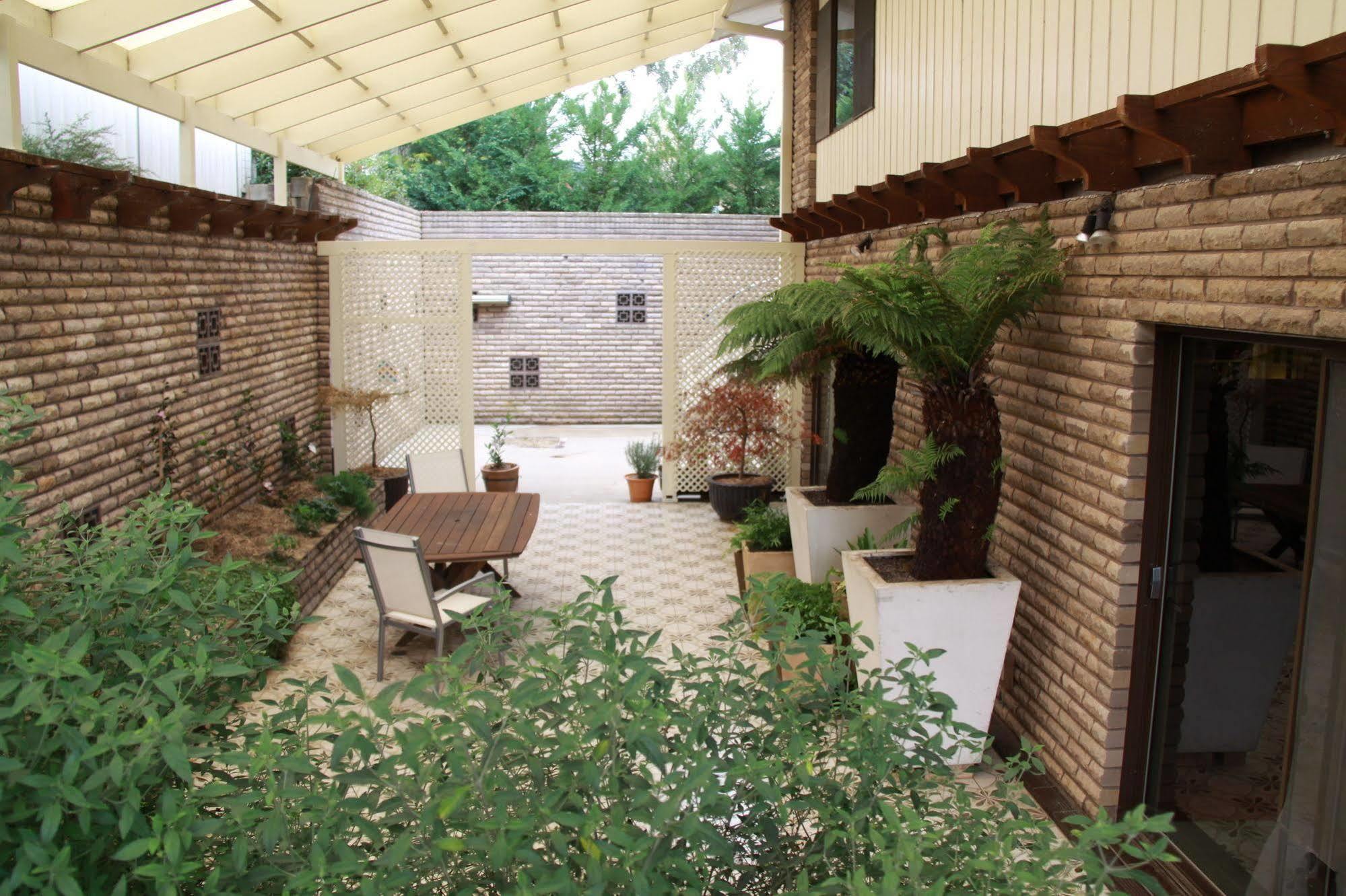 Heights Bed & Breakfast 4*
